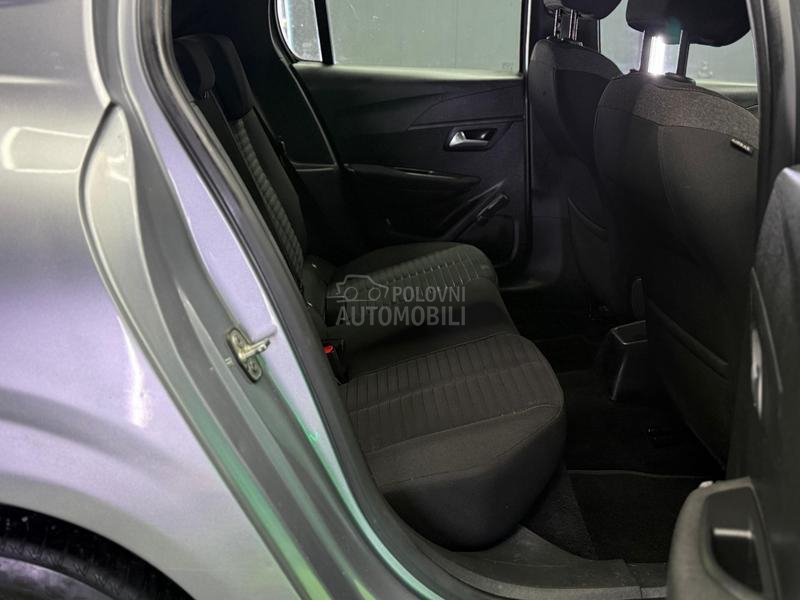 Peugeot 208 1.2b/N0VE GUME