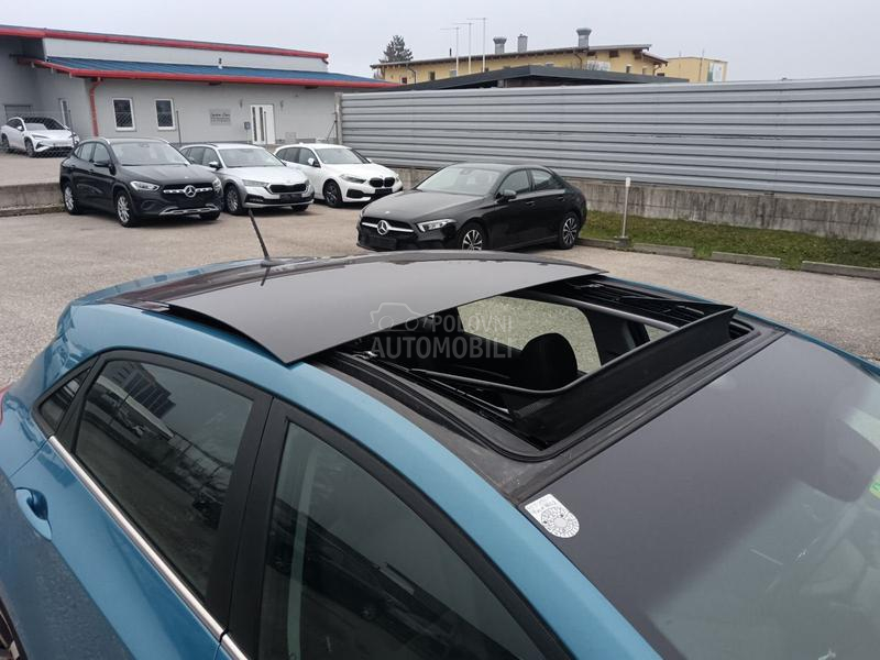 Hyundai i30 1.6D Pano Toop