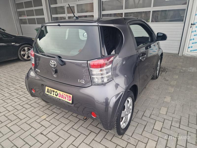 Toyota iQ 1.0B SVAJCARSKA