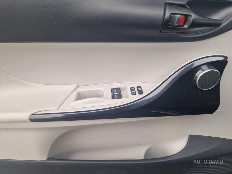 Toyota iQ 1.0B SVAJCARSKA