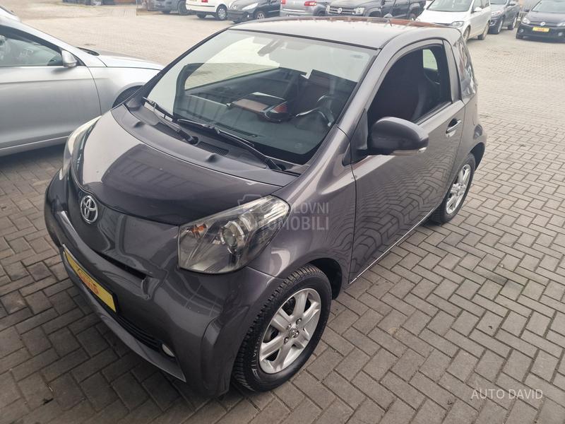 Toyota iQ 1.0B SVAJCARSKA