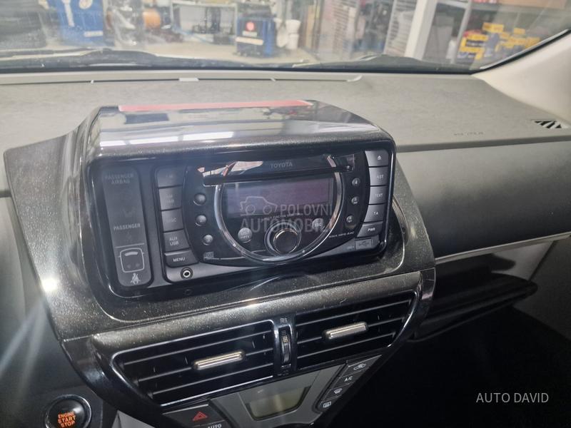 Toyota iQ 1.0B SVAJCARSKA