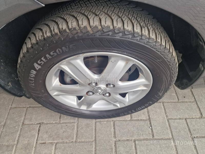 Toyota iQ 1.0B SVAJCARSKA