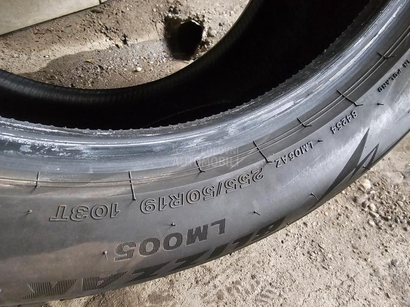 Bridgestone 255/50 R19 Zimska