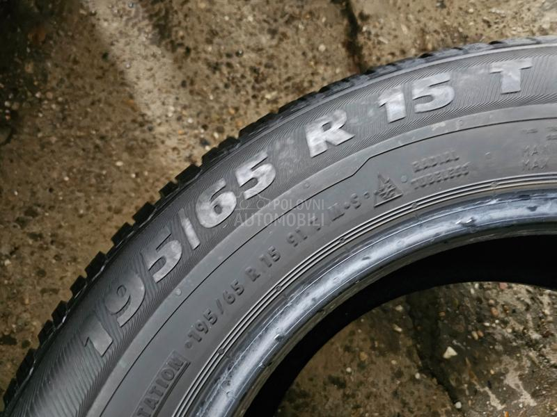 Semperit 195/65 R15 Zimska