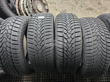 Uniroyal 215/55 R17 Zimska