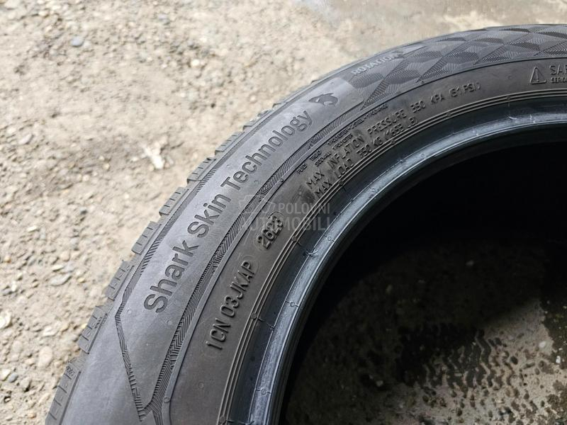 Uniroyal 215/55 R17 Zimska