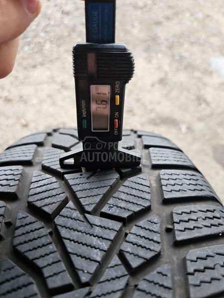 Uniroyal 215/55 R17 Zimska