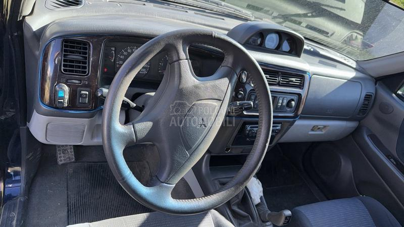 Mitsubishi Pajero Sport Pajero 2.5glx
