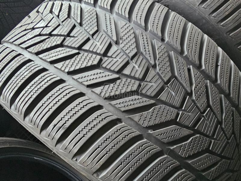 Hankook 285/40 R19 Zimska