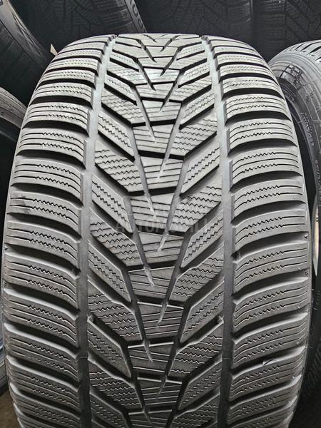 Hankook 285/40 R19 Zimska