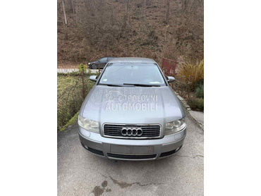 Audi A4 2002. god. -  kompletan auto u delovima
