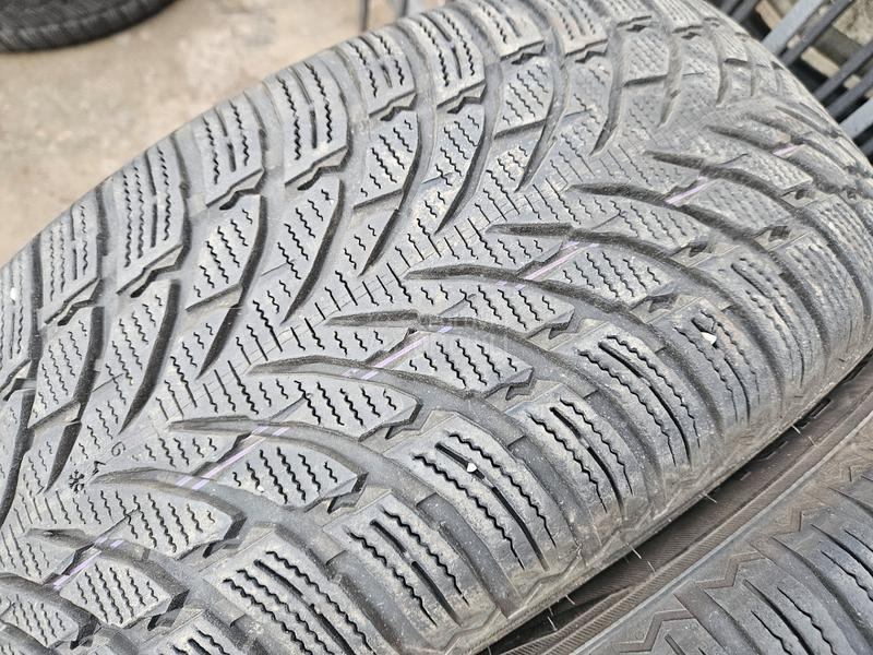 Nokian 235/60 R18 Sve sezone