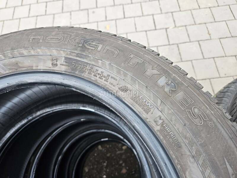 Nokian 235/60 R18 Sve sezone
