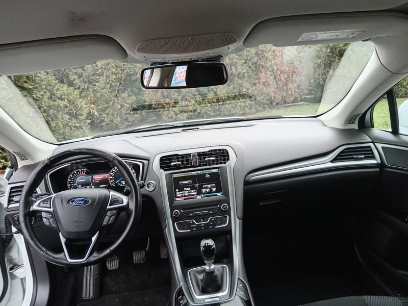 Ford Mondeo Titanium