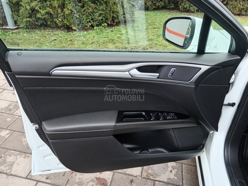 Ford Mondeo Titanium