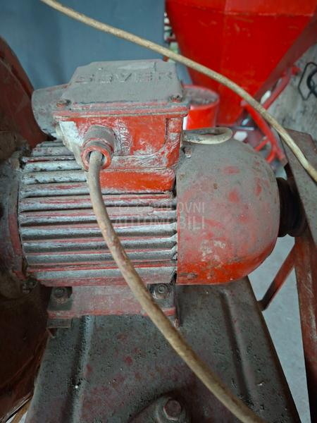 Poljostroj Prekrupač