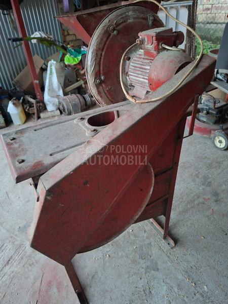 Poljostroj Prekrupač