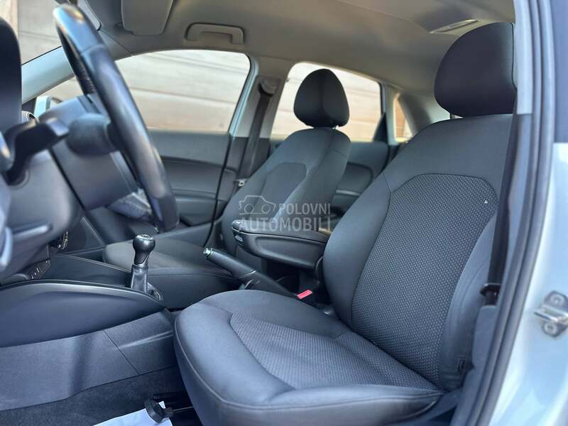 Audi A1 1.6TDI/sportback/Xen