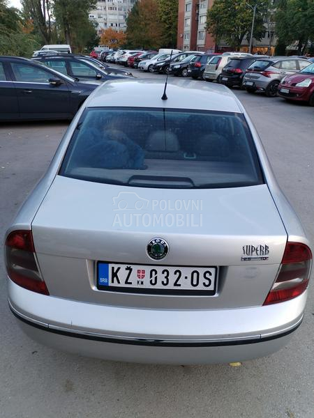 Škoda Superb 2.5