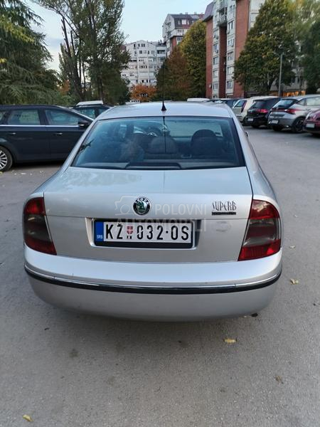Škoda Superb 2.5