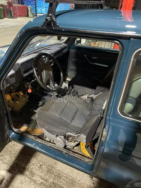 Lada Niva 