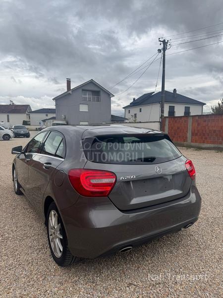 Mercedes Benz A 200 