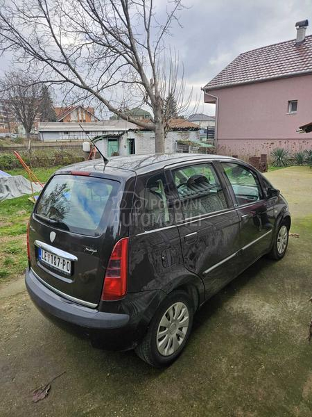 Lancia Musa 1.3 Multijet