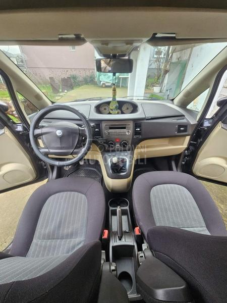 Lancia Musa 1.3 Multijet