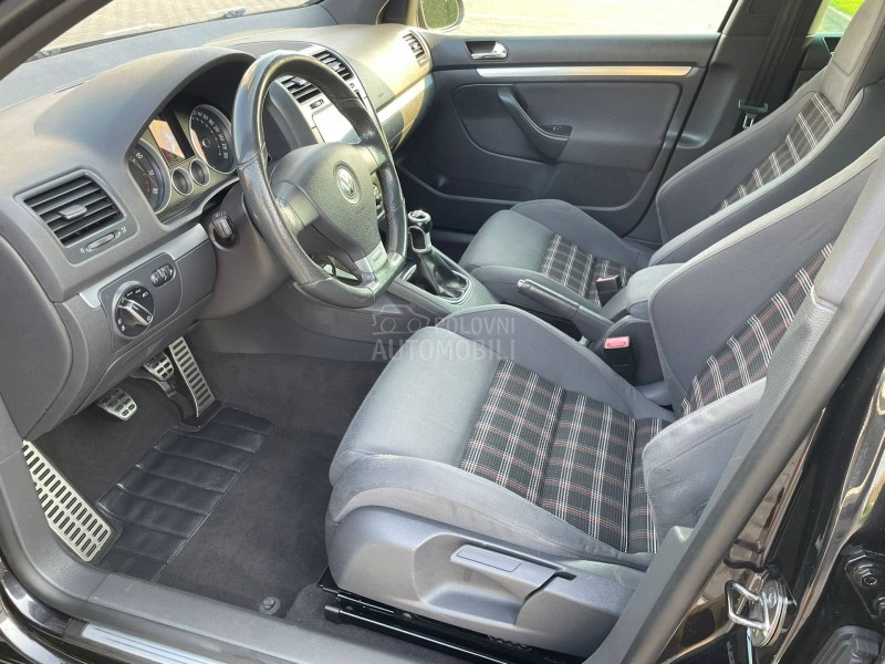 Volkswagen Golf 5 GTI