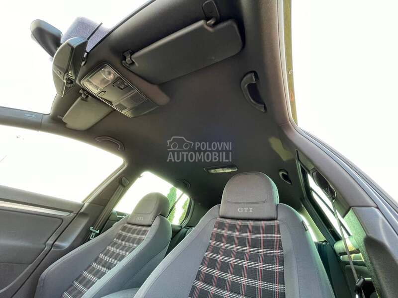 Volkswagen Golf 5 GTI