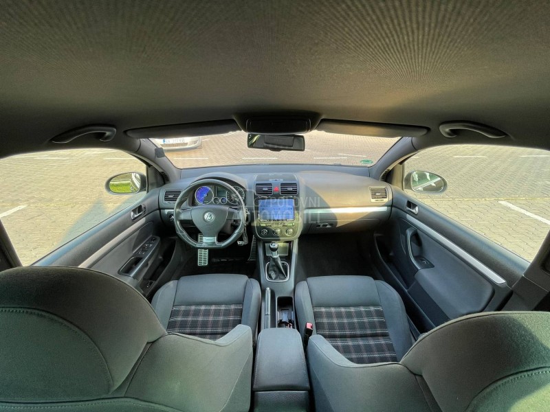 Volkswagen Golf 5 GTI