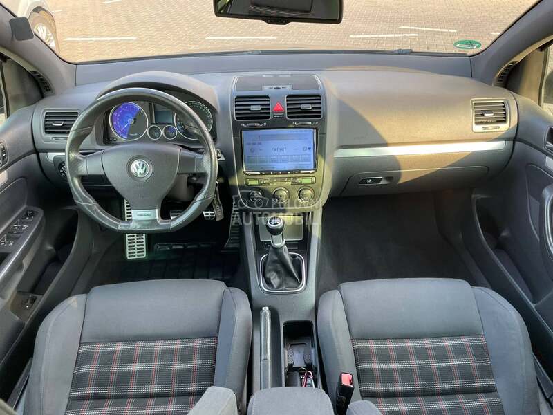 Volkswagen Golf 5 GTI