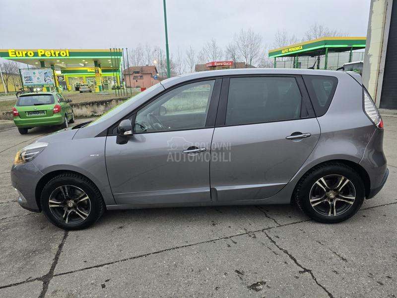 Renault Scenic Bose edition