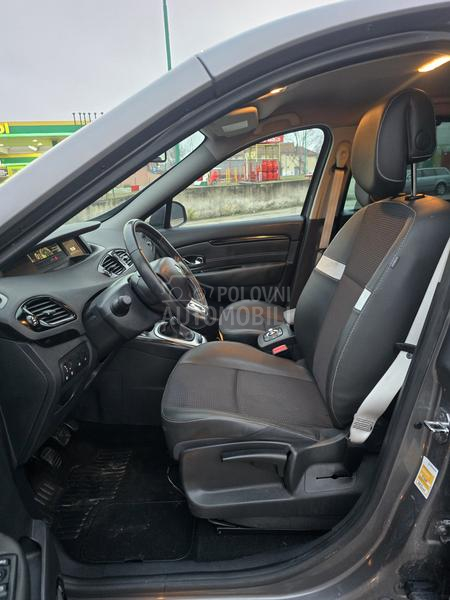 Renault Scenic Bose edition