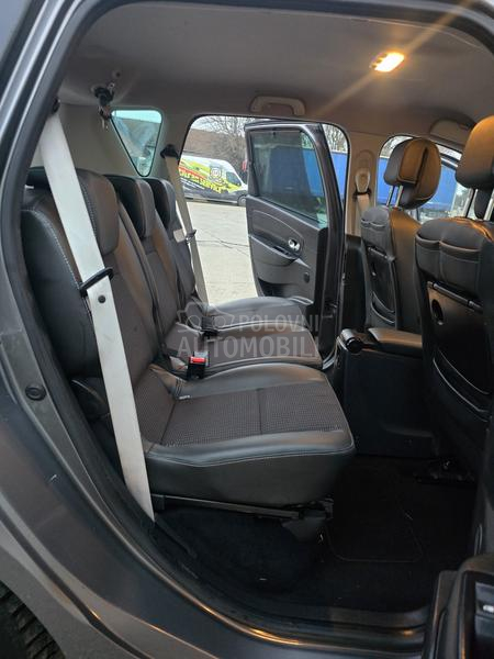 Renault Scenic Bose edition