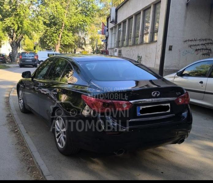 Infiniti Q50 