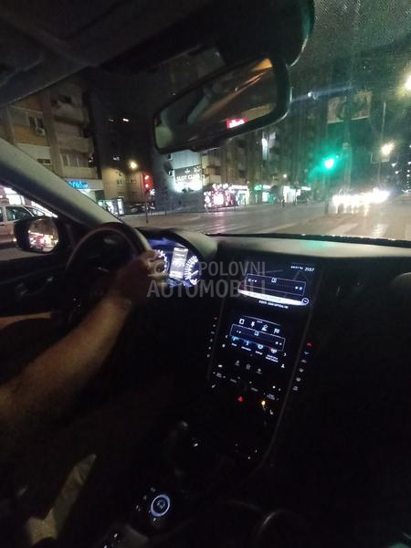 Infiniti Q50 