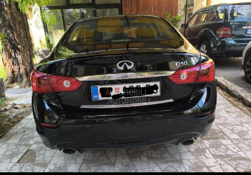 Infiniti Q50 