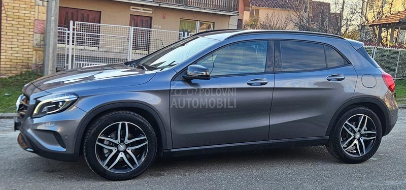 Mercedes Benz GLA 200 GLA200 4matic