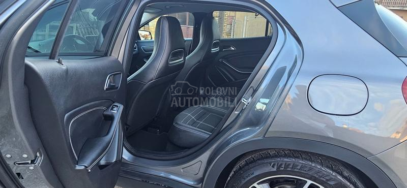 Mercedes Benz GLA 200 GLA200 4matic