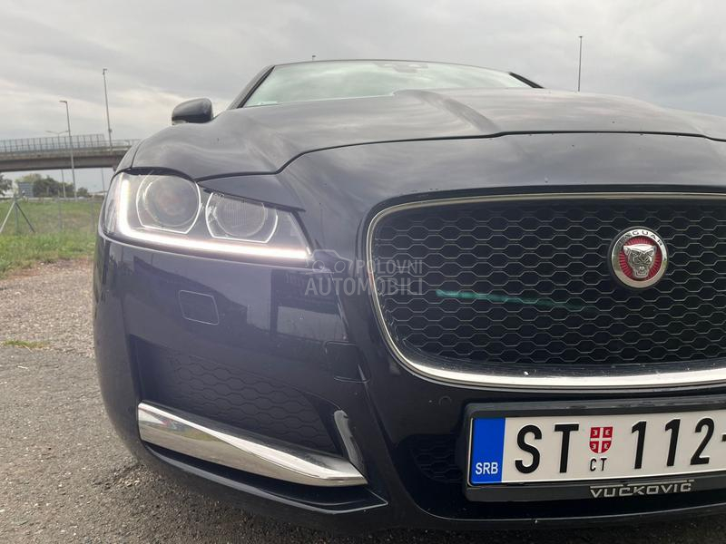 Jaguar XF 2.0d