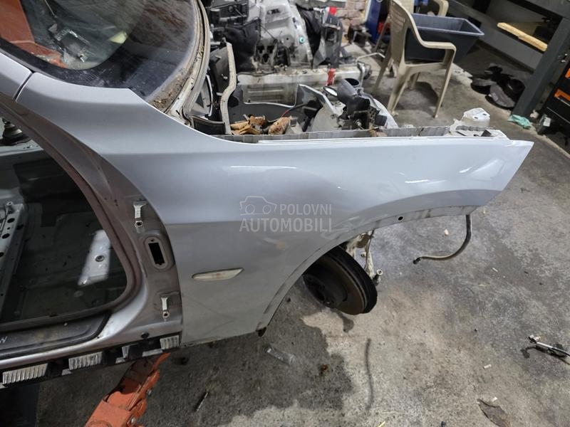 krilo levo/desno e84