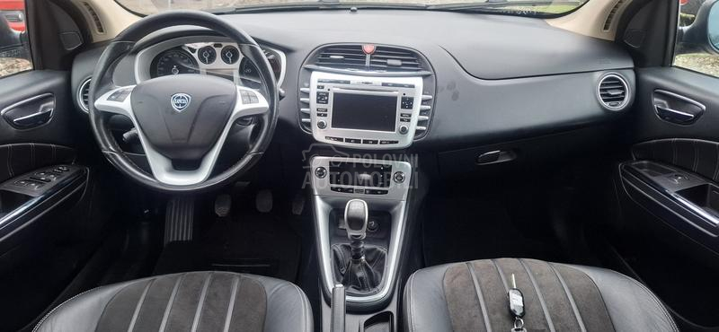 Lancia Delta 1.6 FFUULL