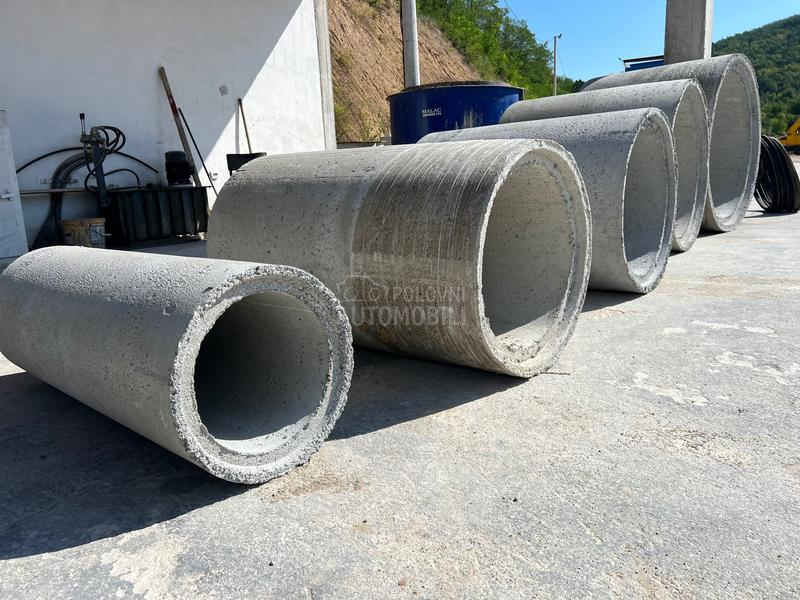 MASINA  ZA BETONSKE CEVI