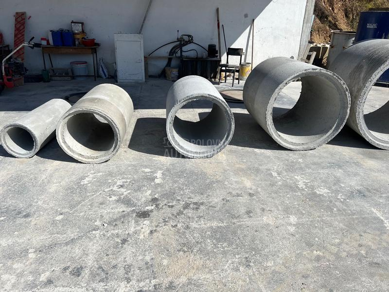 MASINA  ZA BETONSKE CEVI