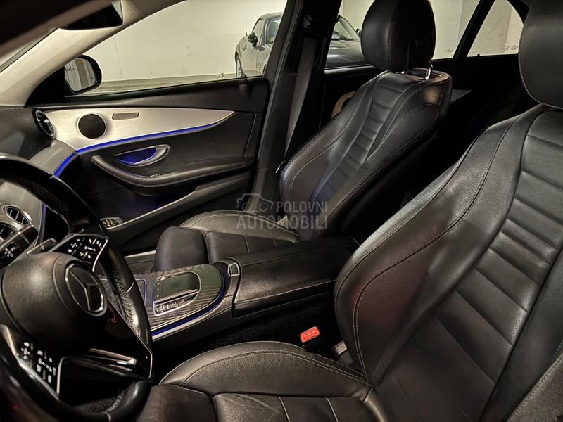 Mercedes Benz E 300 DE