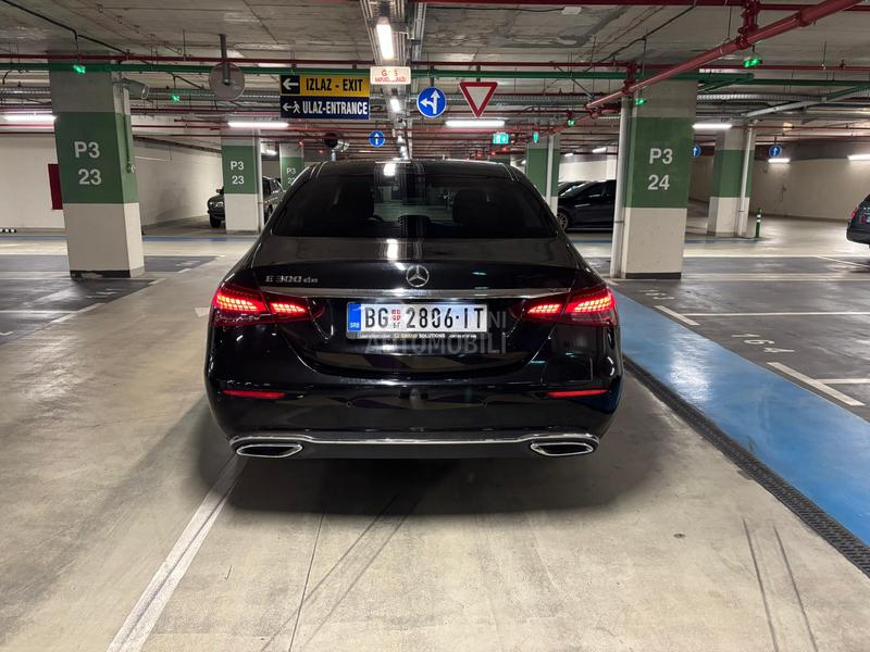 Mercedes Benz E 300 DE