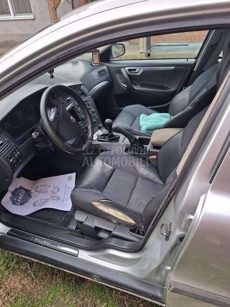 Volvo V70 d5
