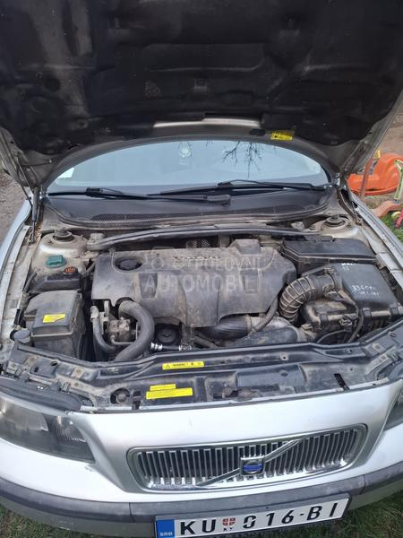Volvo V70 d5